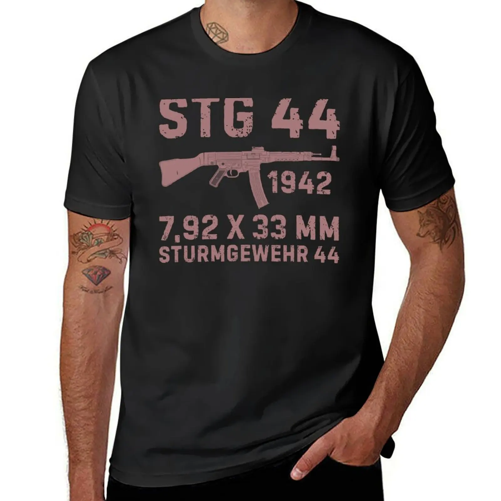 German assault rifle StG 44 fo - Summer Clothing Essentials Men recensione e prezzo
