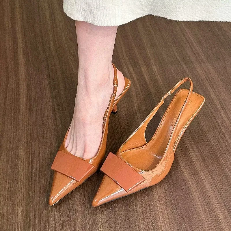 Fashion Square Buckle Pointed  - Summer Clothing Sale Women recensione e prezzo